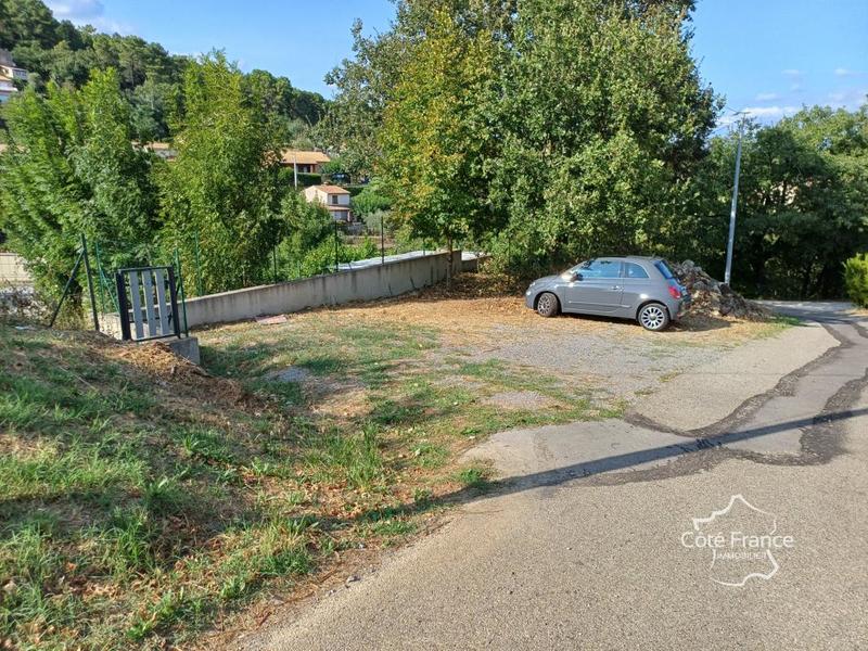 Maison en pierre - 151 m² - 7 pièces