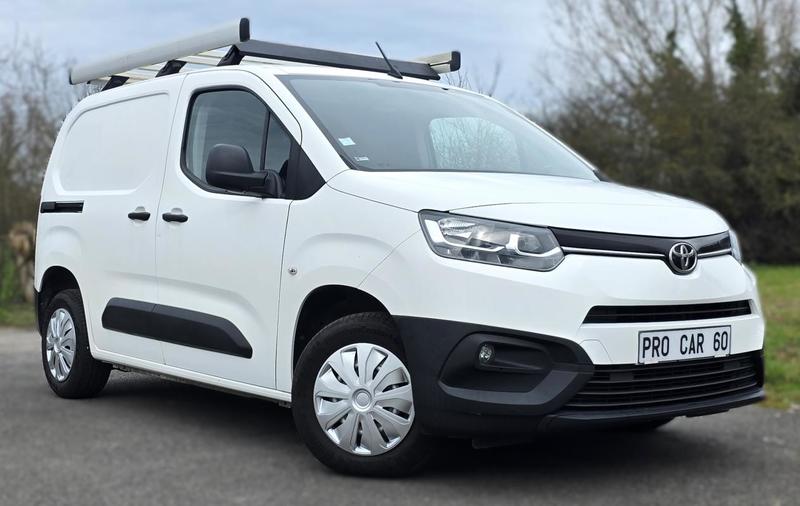 Toyota Proace City 1° Main 1.5l D4d 100cv Business Entretien Constructeur Radar / Clim Tél