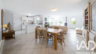 Maison - 128 m² - 6 pièces