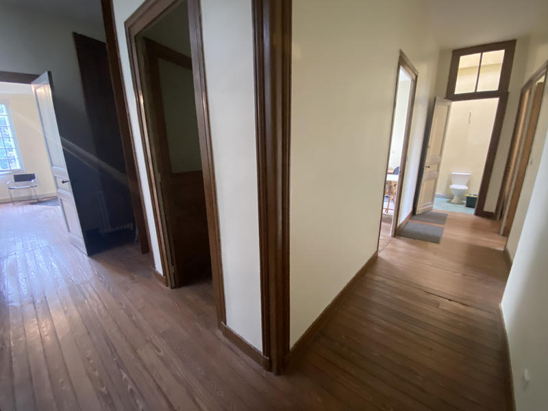 Maison - 230 m² - 10 pièces