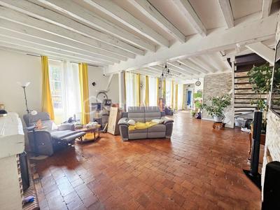 Longère - 252 m² - 8 pièces