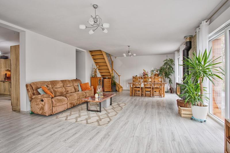 Villa - 193 m² - 9 pièces