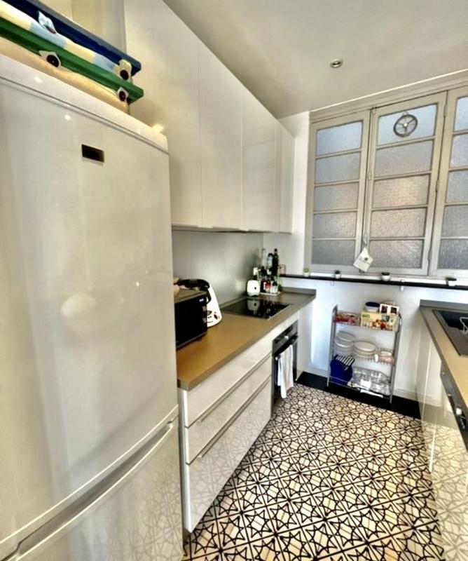 Appartement ancien - 77 m² - 3 pièces