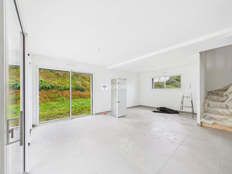 Maison - 102 m² - 5 pièces