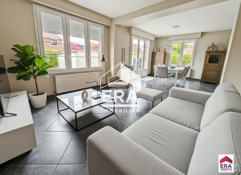 Maison - 88 m² - 4 pièces