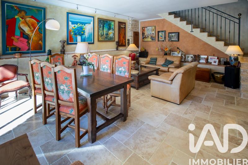 Maison - 343 m² - 14 pièces