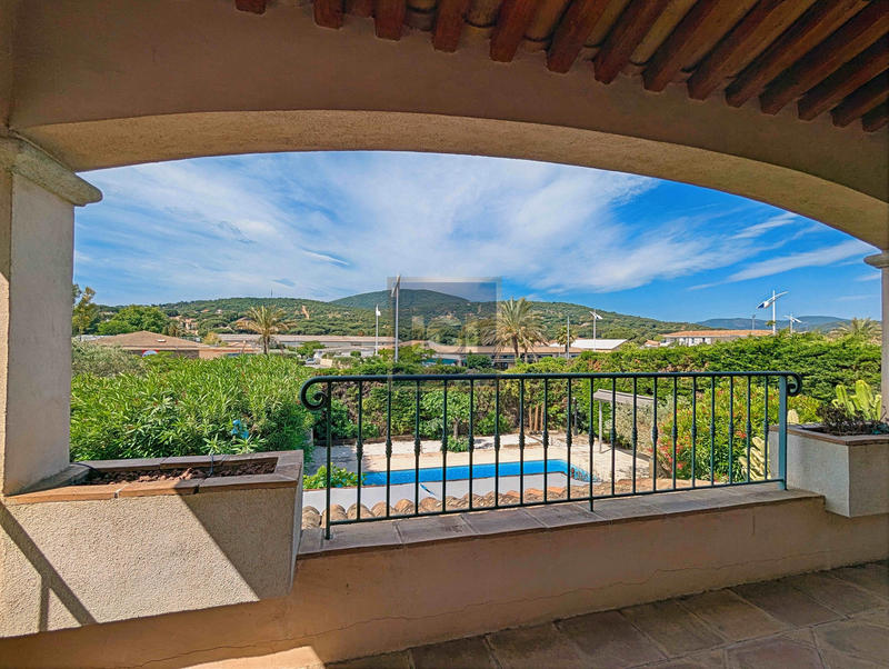 Villa - 356 m² - 11 pièces