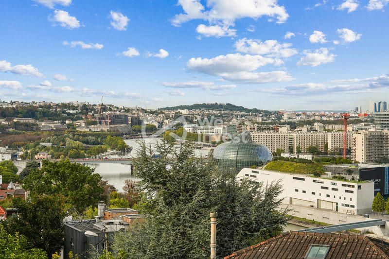 Maison - 266 m² - 10 pièces