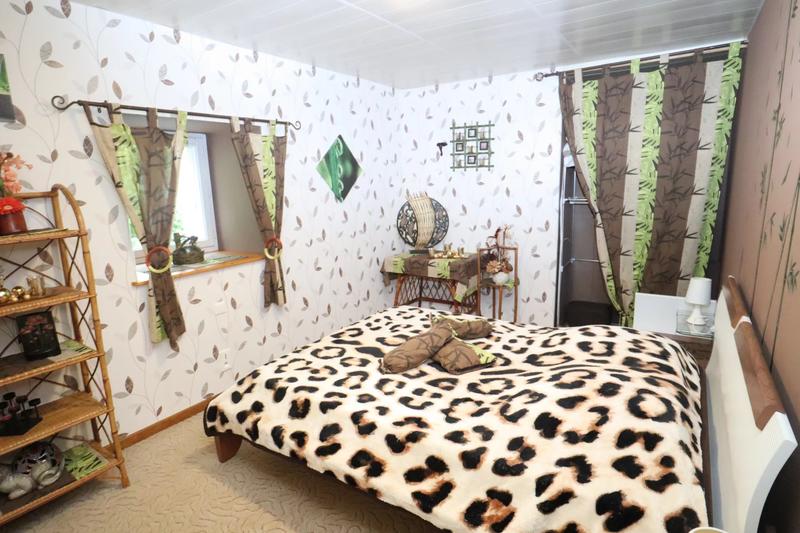 Maison - 240 m² - 12 pièces