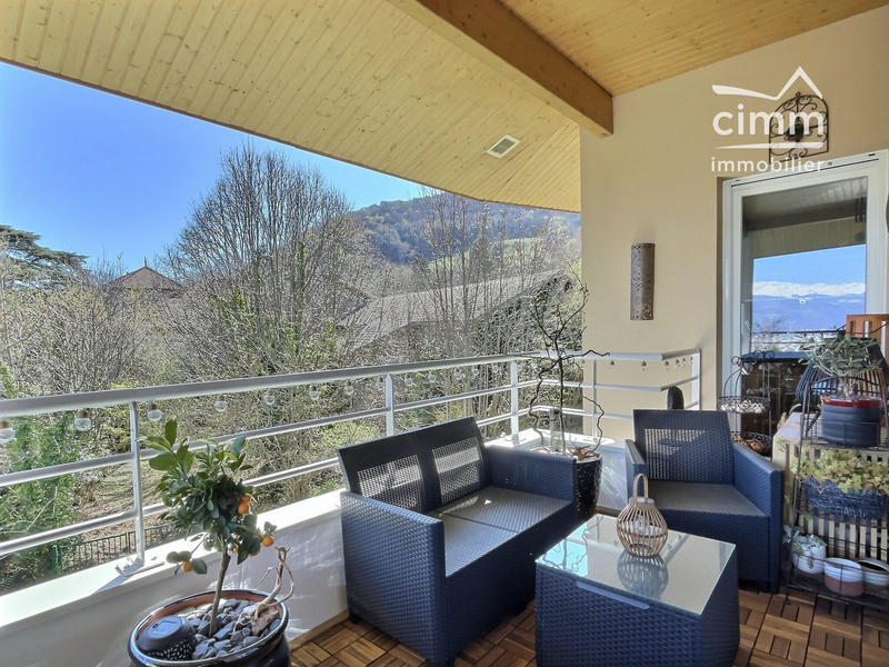 Appartement - 105 m² - 4 pièces