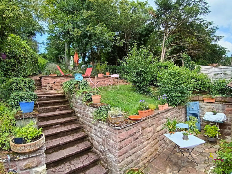 Maison - 90 m² - 3 pièces