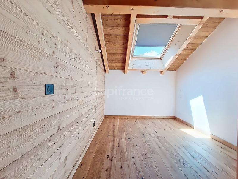 Appartement - 98 m² - 4 pièces