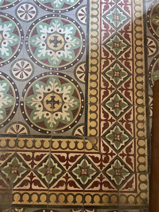 Maison - 315 m² - 15 pièces