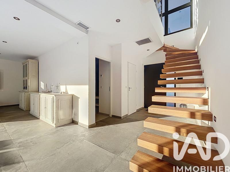 Maison - 147 m² - 5 pièces