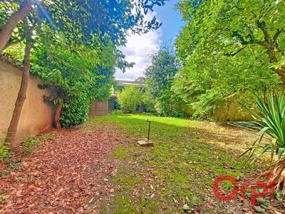 Maison - 166 m² - 7 pièces