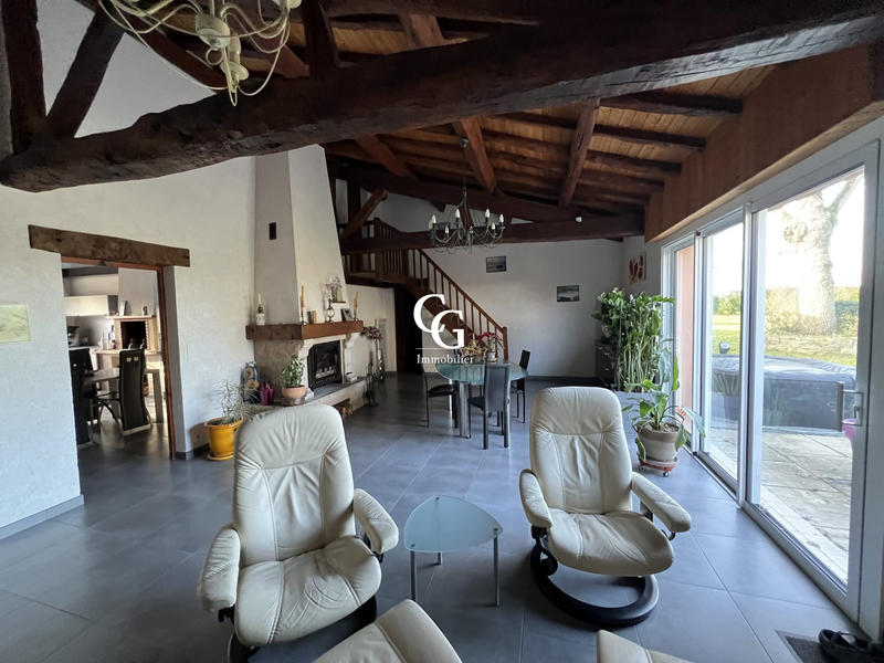 Maison - 142 m² - 5 pièces
