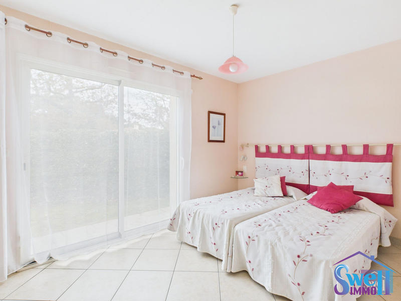 Maison contemporaine - 218 m² - 6 pièces