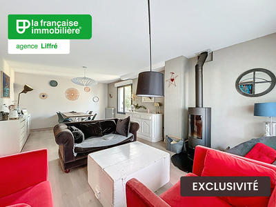 Maison - 181 m² - 8 pièces