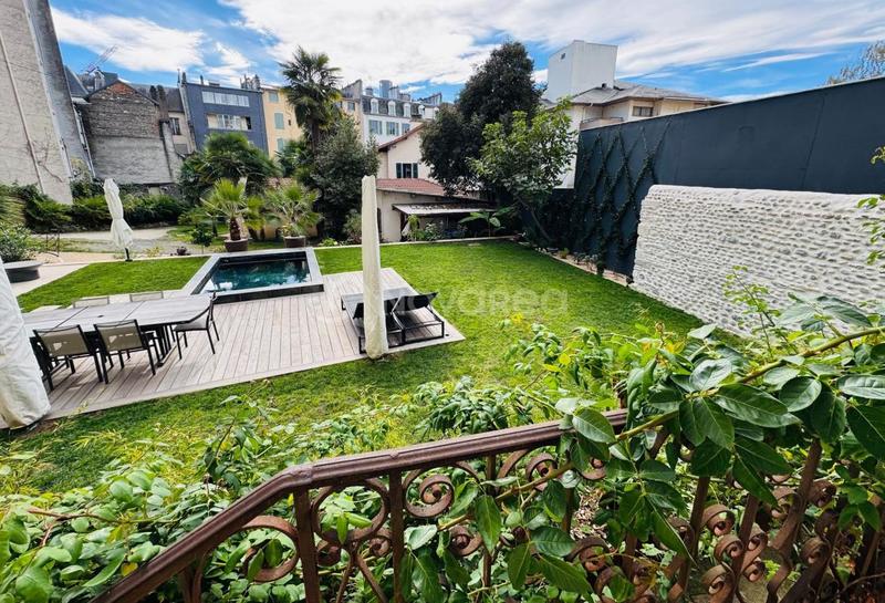 Bureau - 200 m² - 6 pièces