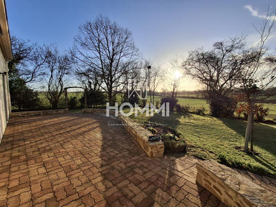 Maison traditionnelle - 140 m² - 6 pièces