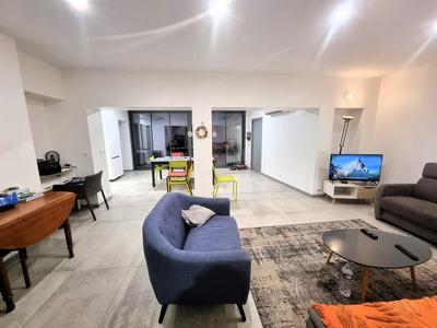 Maison de village - 164 m² - 10 pièces