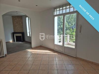 Maison - 90 m² - 5 pièces