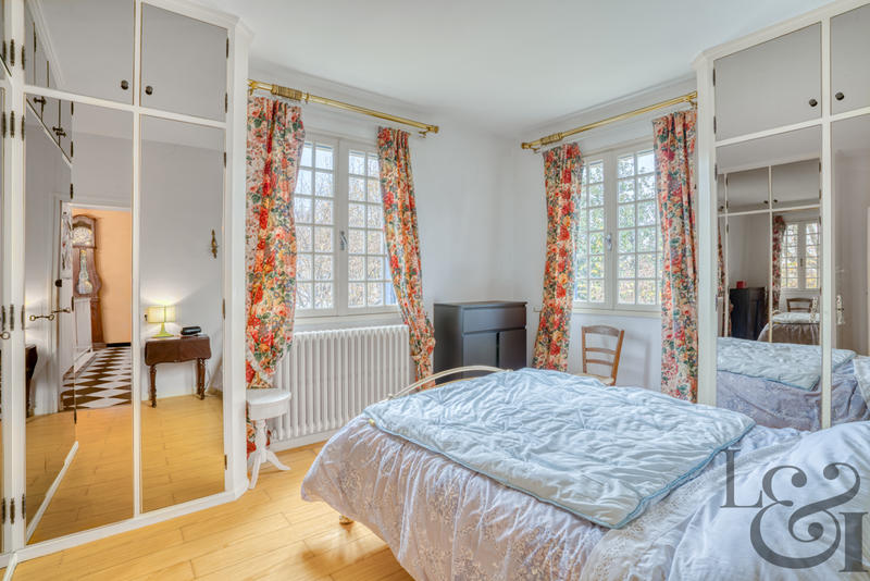 Maison - 178 m² - 6 pièces