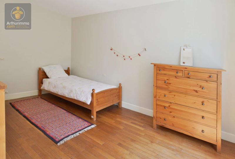 Maison - 333 m² - 10 pièces