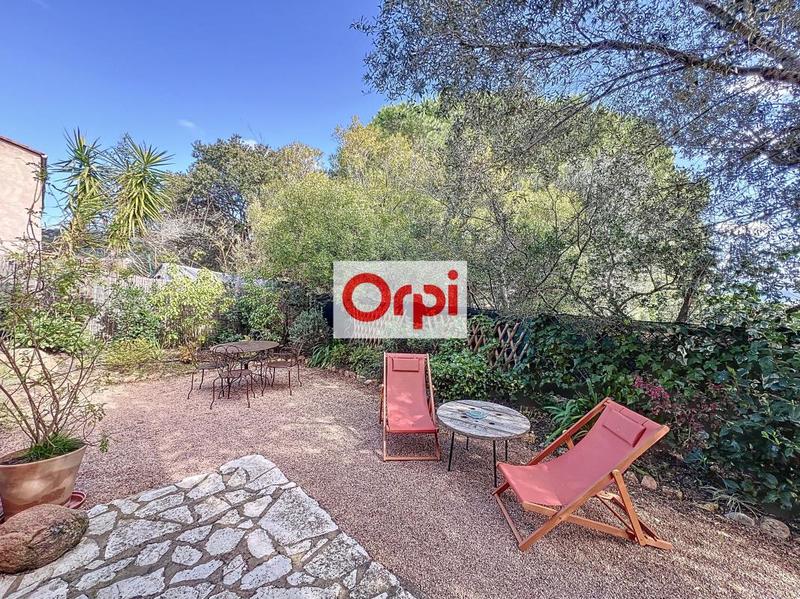 Villa - 168 m² - 6 pièces