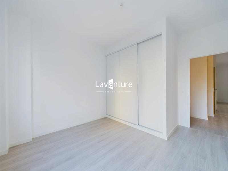 Appartement - 100 m² - 5 pièces