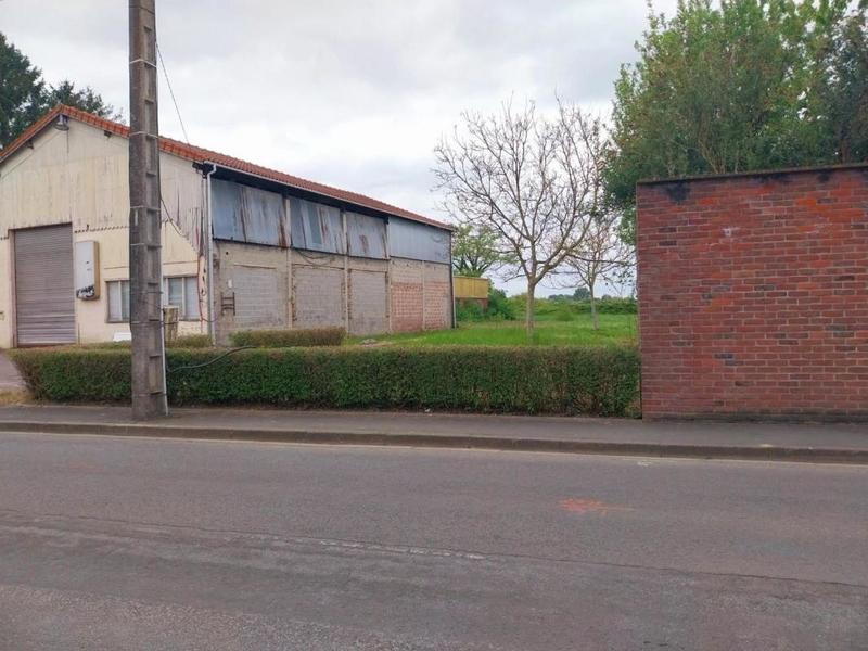 Terrain constructible - 2 412 m²