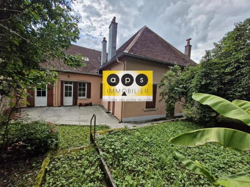 Immeuble - 20 pièces