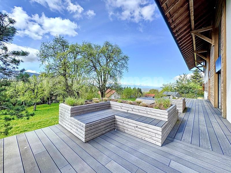 Maison - 486 m² - 8 pièces