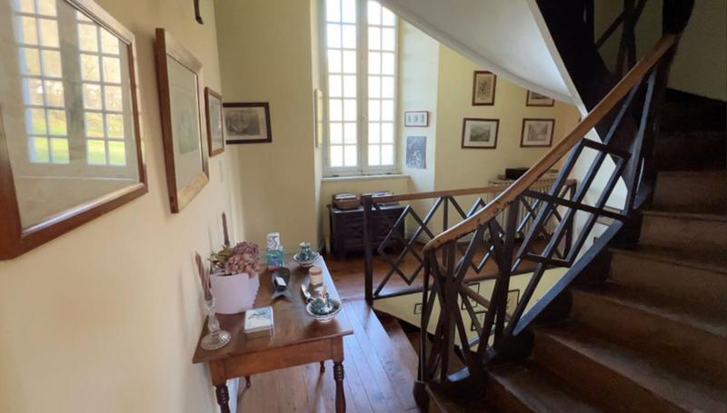 Propriété - 407 m² - 13 pièces