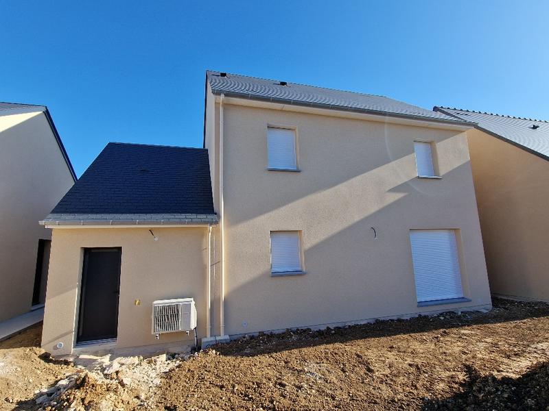 Maison - 99 m² - 5 pièces