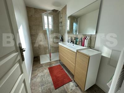 Maison - 185 m² - 8 pièces