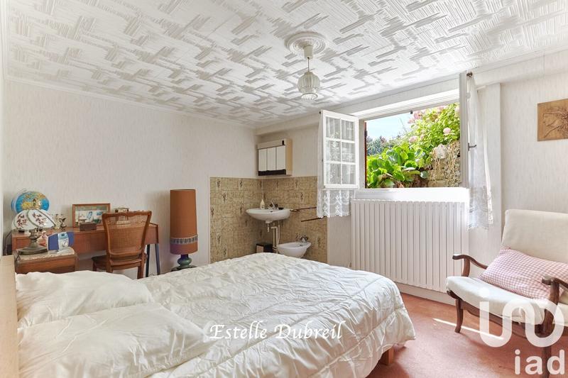 Maison - 186 m² - 10 pièces