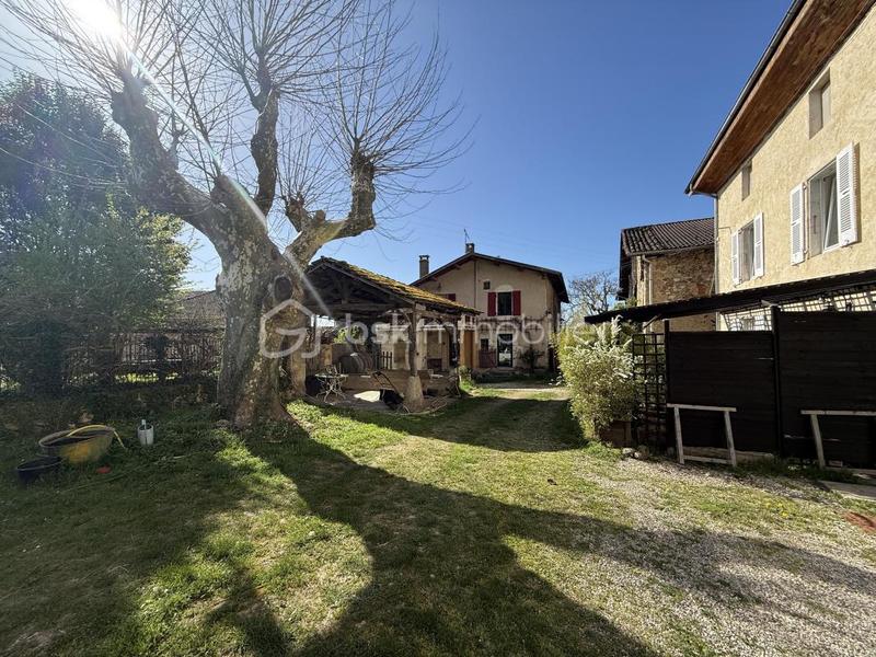 Propriété - 278 m² - 7 pièces