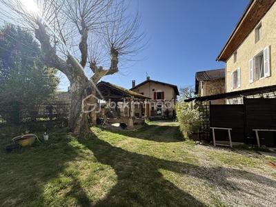 Propriété - 278 m² - 7 pièces