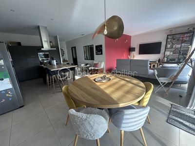 Maison - 145 m² - 6 pièces