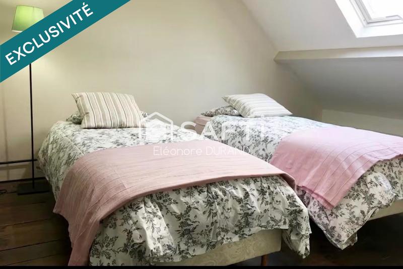 Maison - 215 m² - 8 pièces