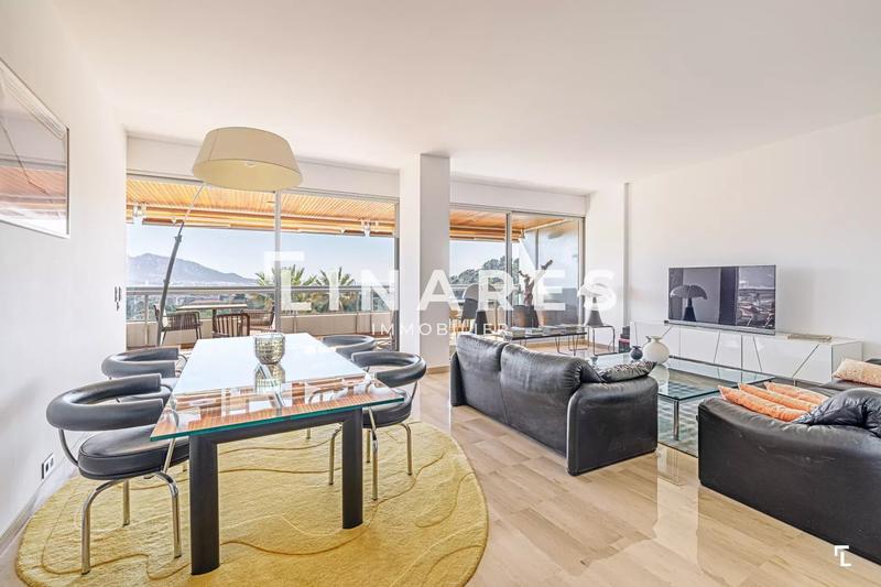 Appartement - 107 m² - 3 pièces