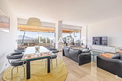 Appartement - 107 m² - 3 pièces