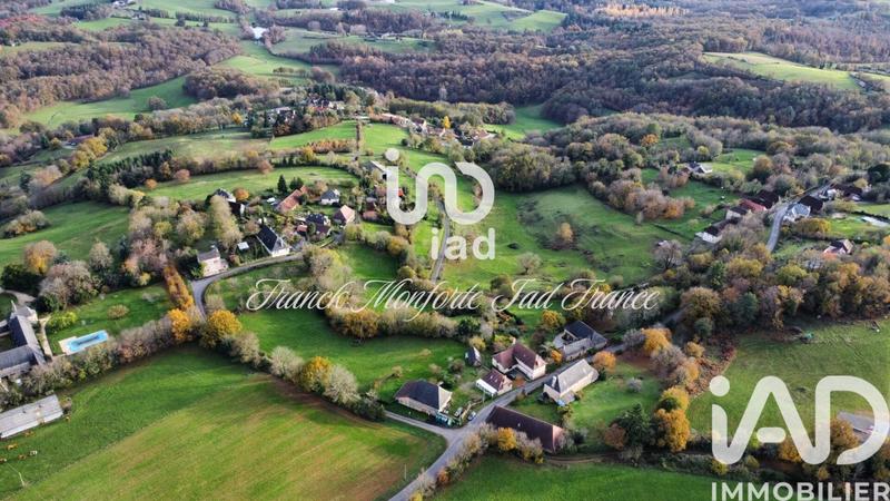 Maison - 240 m² - 8 pièces