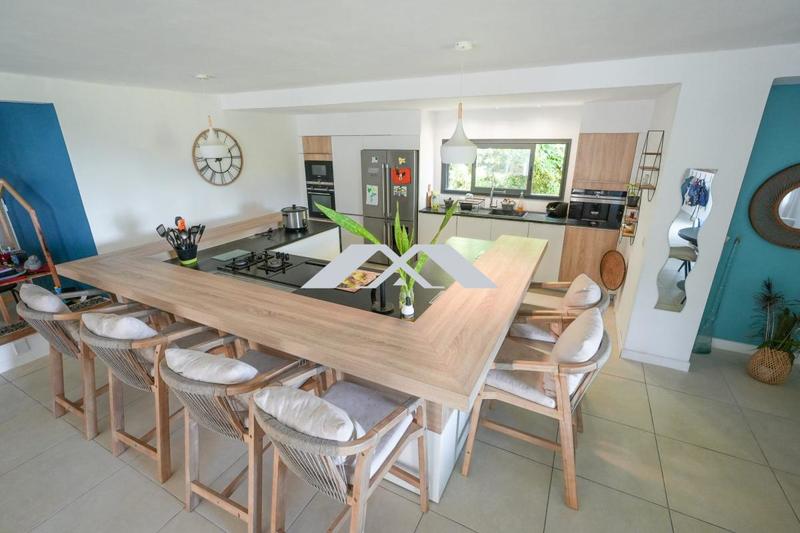 Villa - 218 m² - 4 pièces