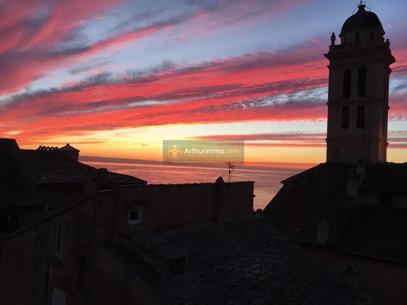 Appartement - 146 m² - 3 pièces