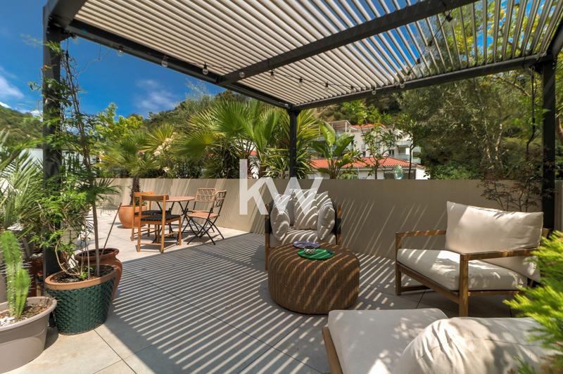 Appartement - 97 m² - 4 pièces