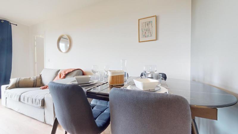 Appartement - 77 m² - 5 pièces