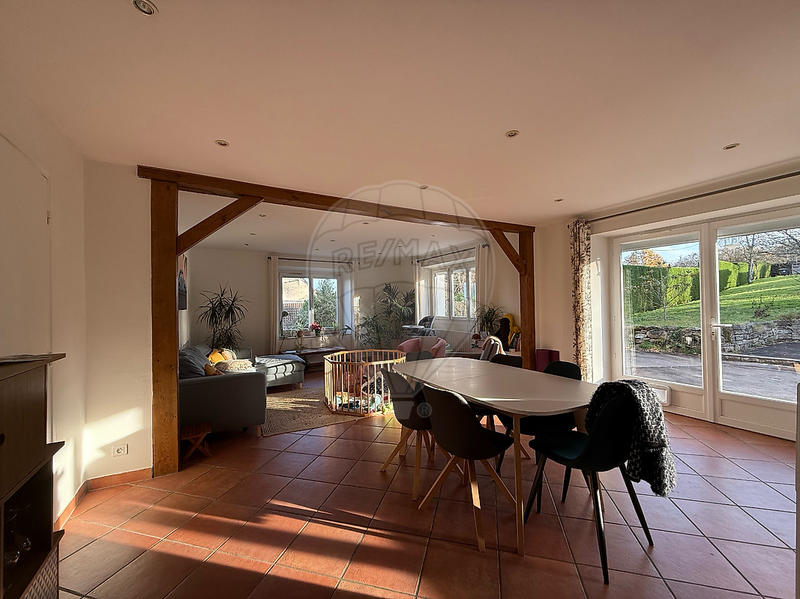 Maison - 316 m² - 14 pièces