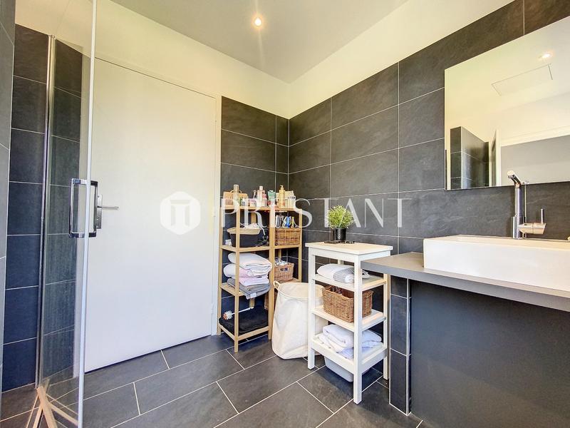 Maison - 301 m² - 11 pièces